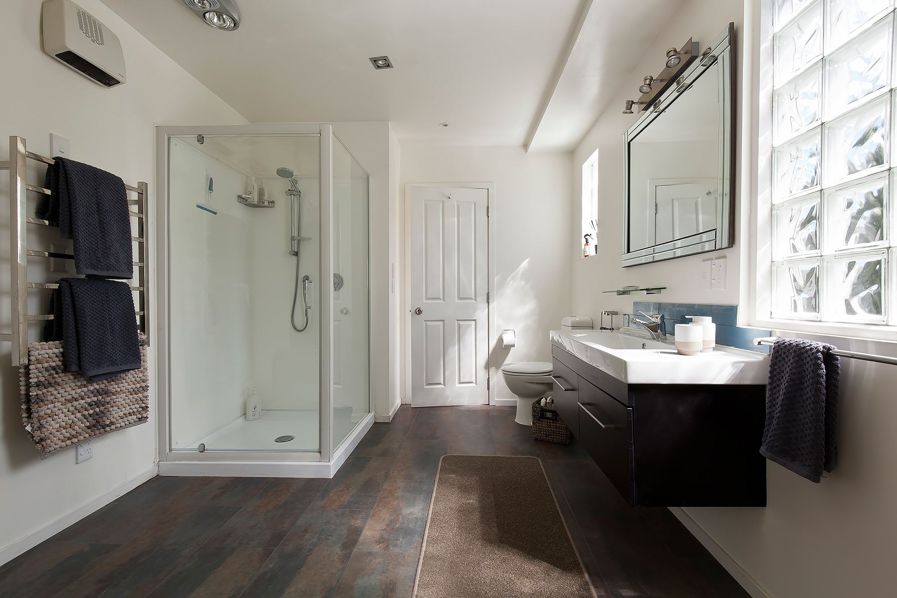 Large bathroom with plenty of space